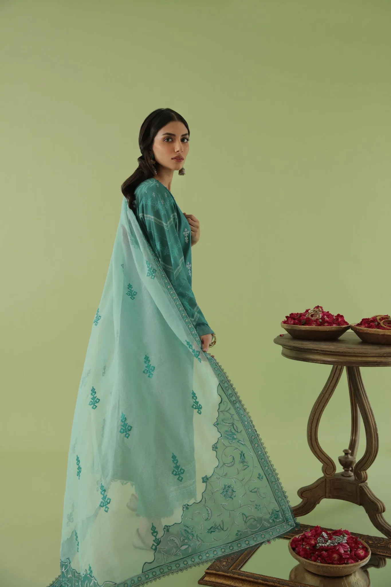 Aabyaan by Qalamkar Aarzu Luxury Lawn Collection 2022  – MEHAK (AA-04)