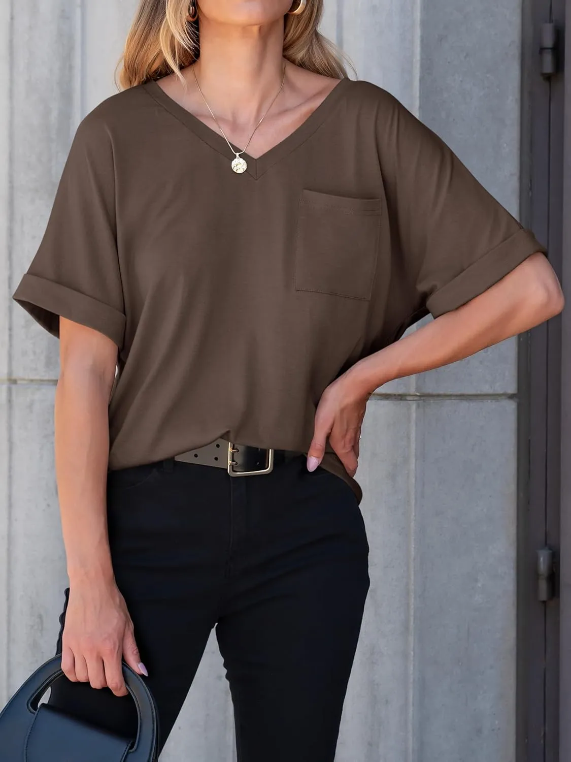 ANRABESS Women T Shirts Oversized Short Sleeve V Neck 2025 Summer Casual Loose Tops Basic Tee Shirts Outfits with Pocket