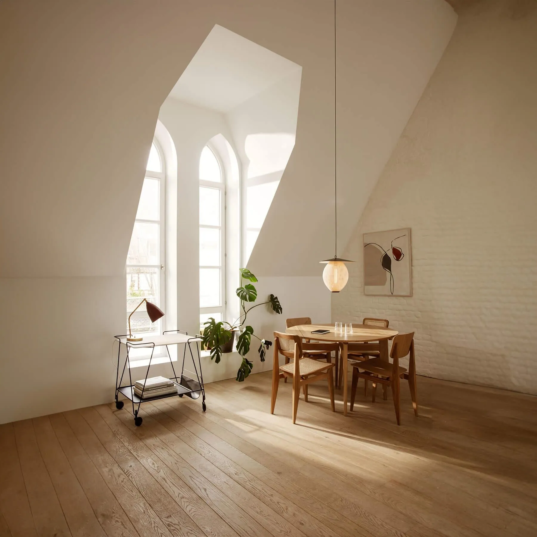 GUBI C-Chair Dining Chair - Wood Veneer