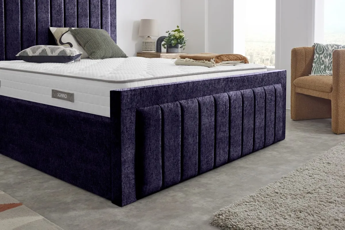 Hamilton Upholstered Bed