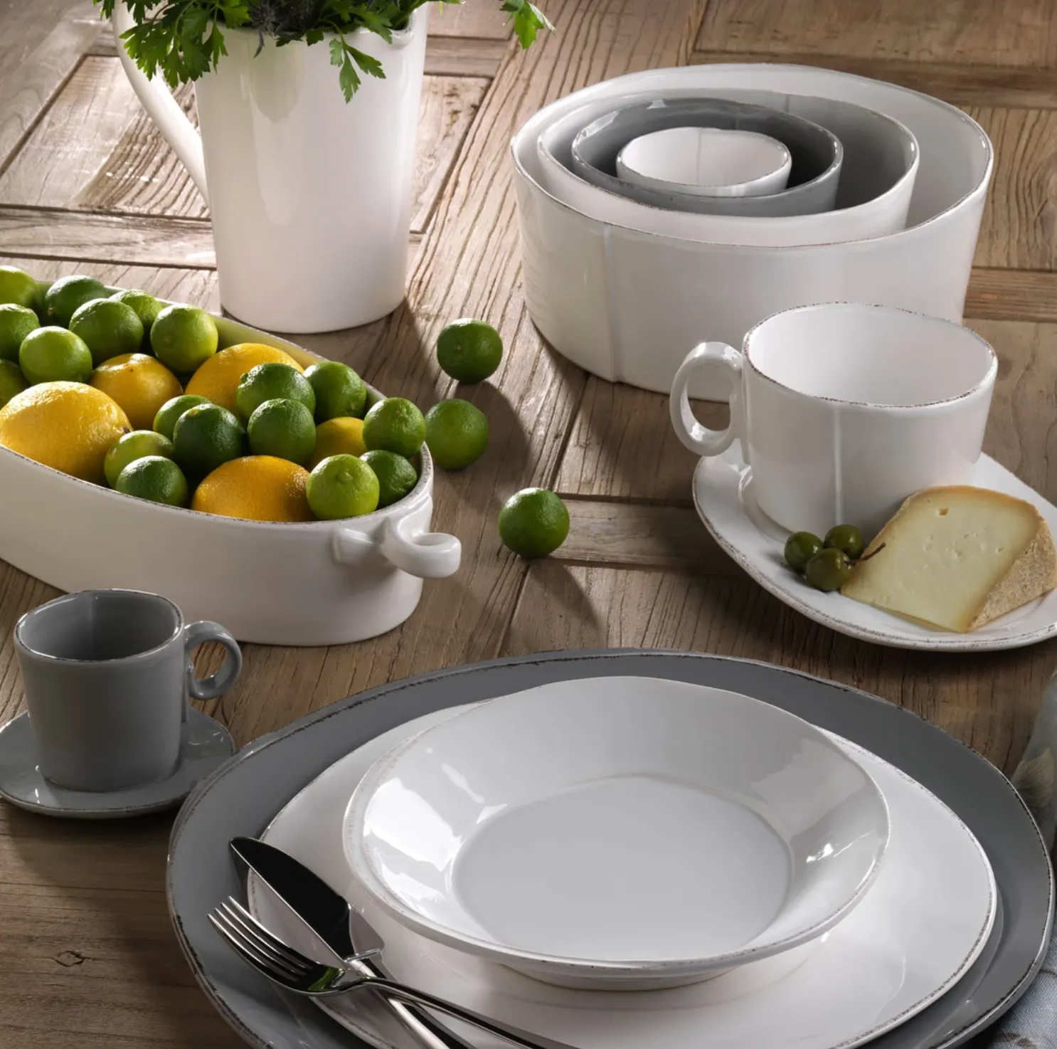 Lastra White Creamer