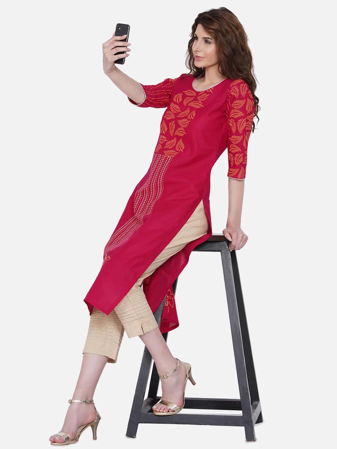 Women Magenta Ethnic Motifs Embroidered Block Print Kurta