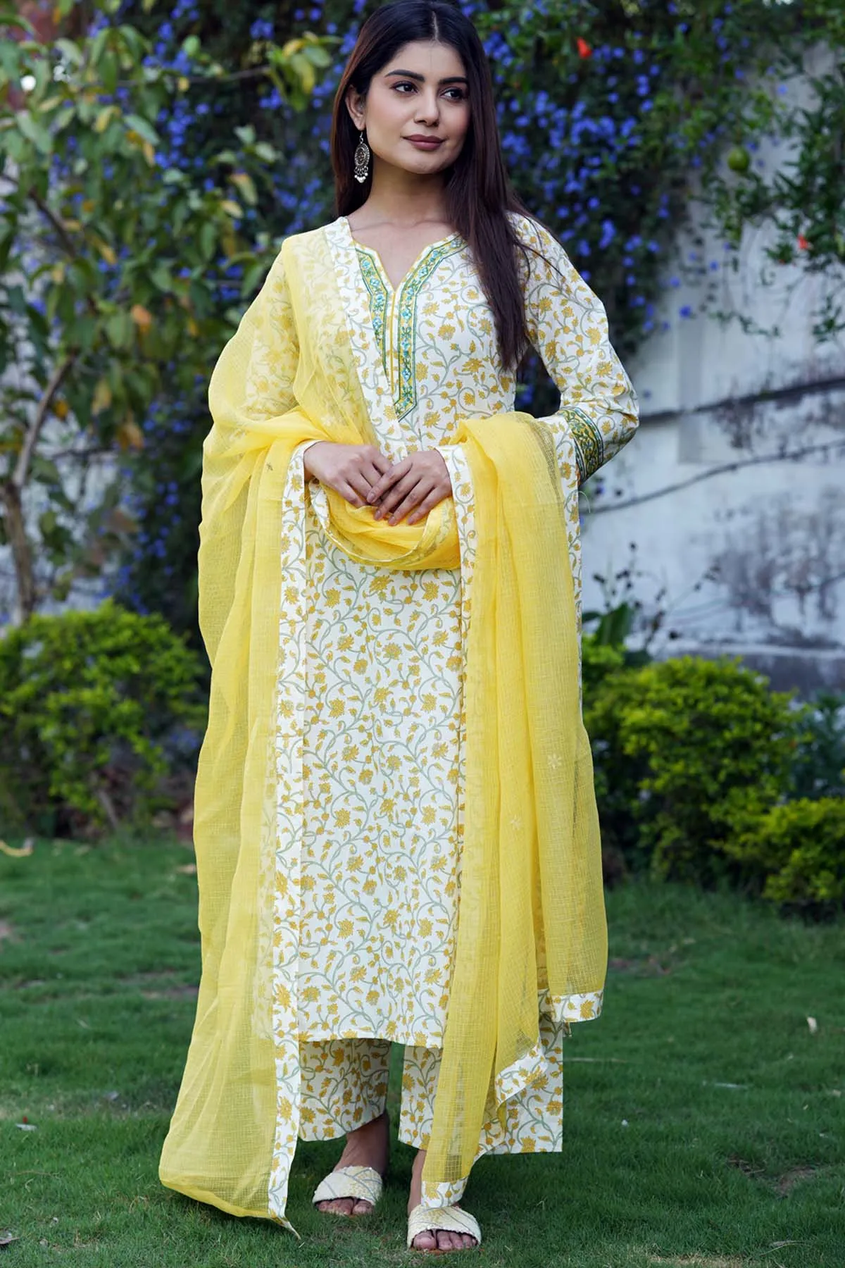 Yellow Kotadoriya Dupatta With Fabric Borders